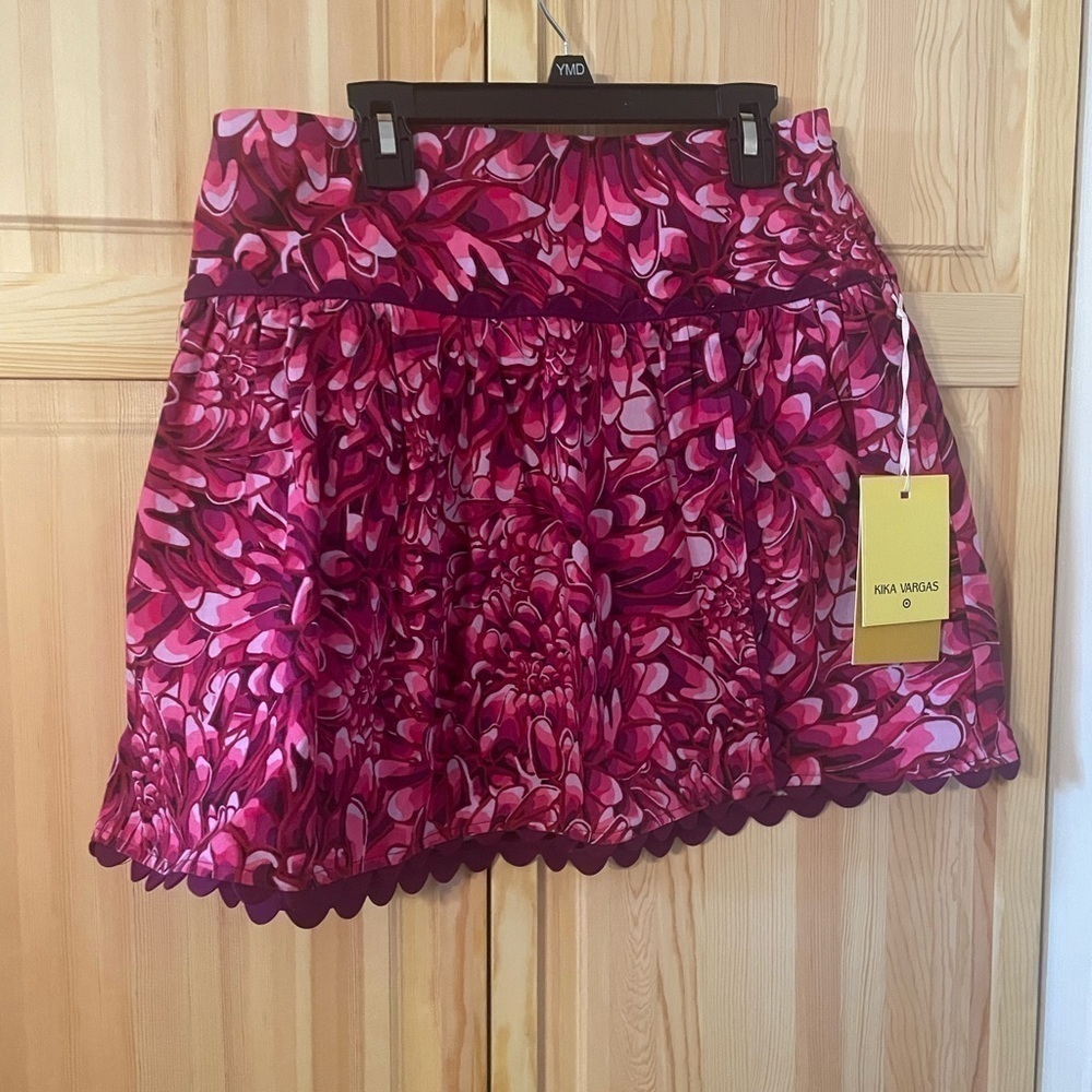 T1.  Kika Vargas skirt